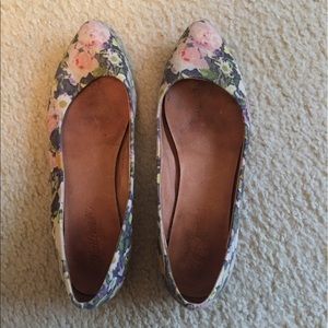 Madewell Shoes - LAST CHANCE Adorable Madewell flats! Madewell Shoes - LAST CHANCE Adorable Madewell flats!